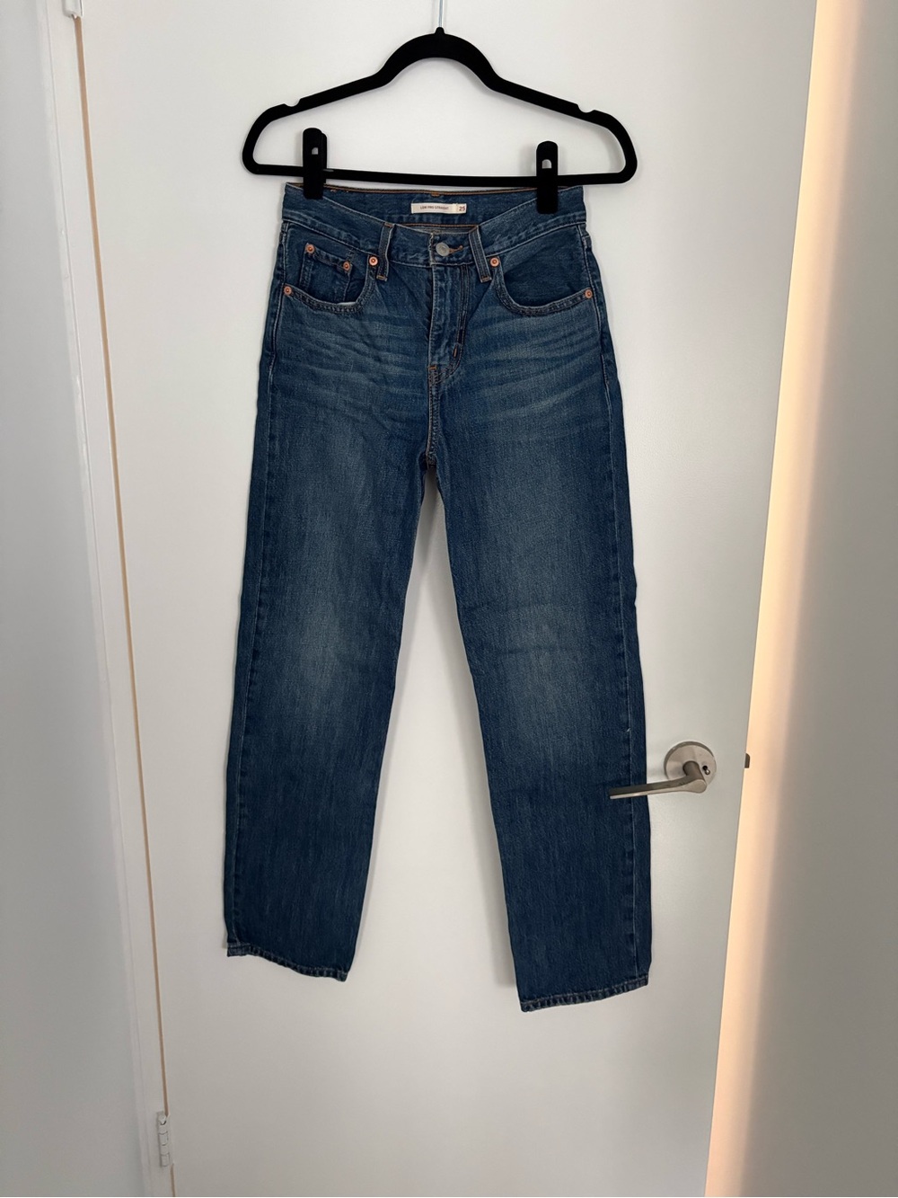Low Pro Straight Levi’s Jeans